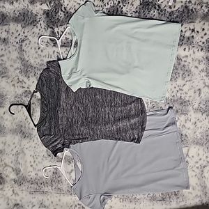 Like new All In Motion Girls Short Sleeve Tops size 10/12